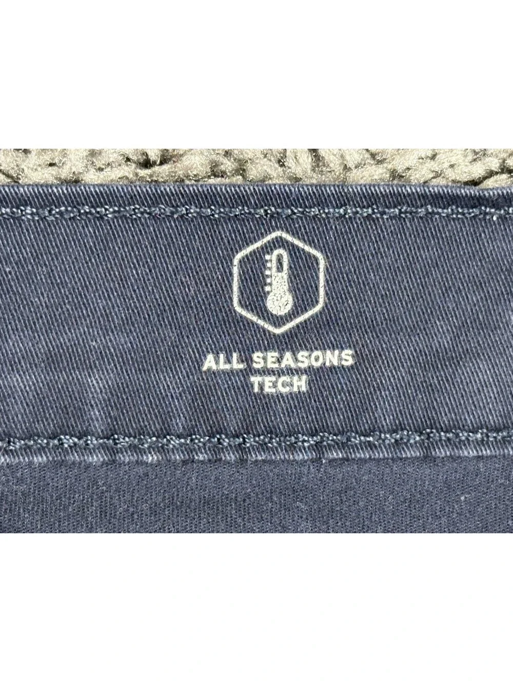 Levis 511 Mens Slim Fit All Seasons Tech Stretch Pants Navy Blue Chino Sz 30x32